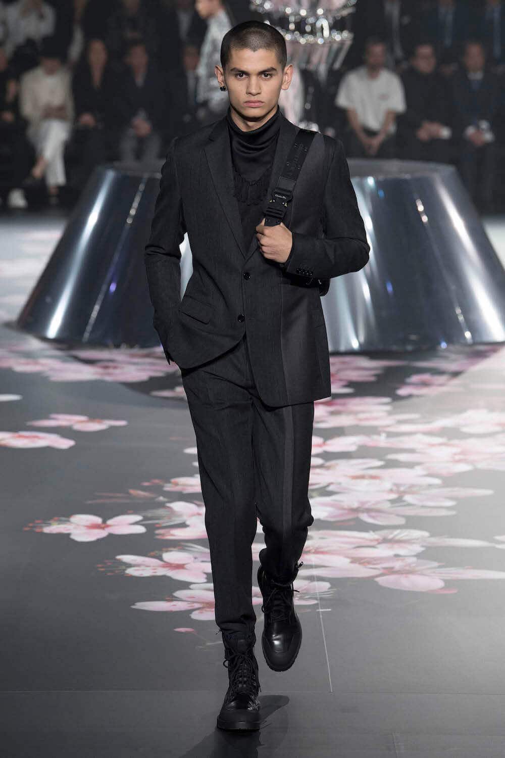 ディオール Dior 2019 Pre-Fall チェスターコート 48 Dior Pre-Fall 2019 [PHOTOS]